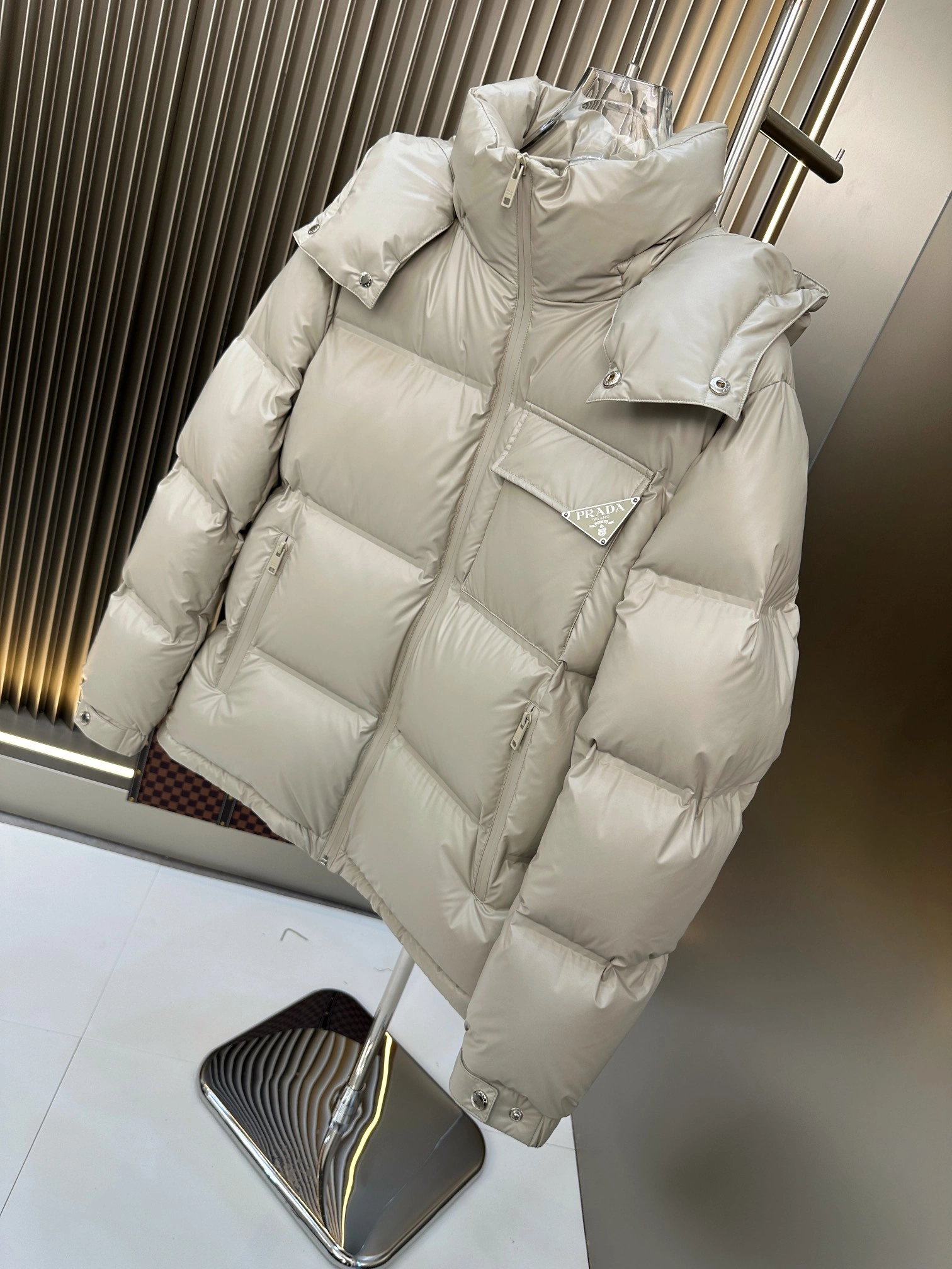 Prada Down Jackets Durable 172301