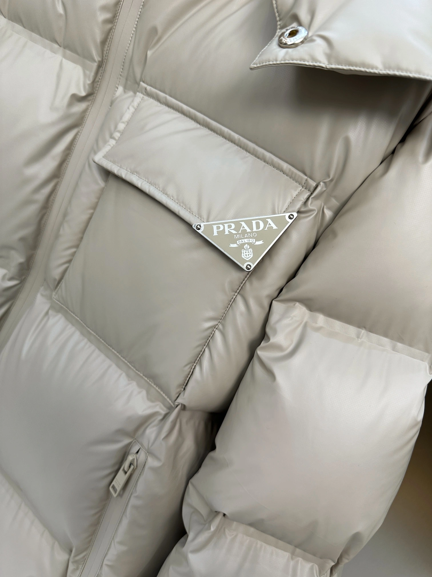 Prada Down Jackets Durable 172301