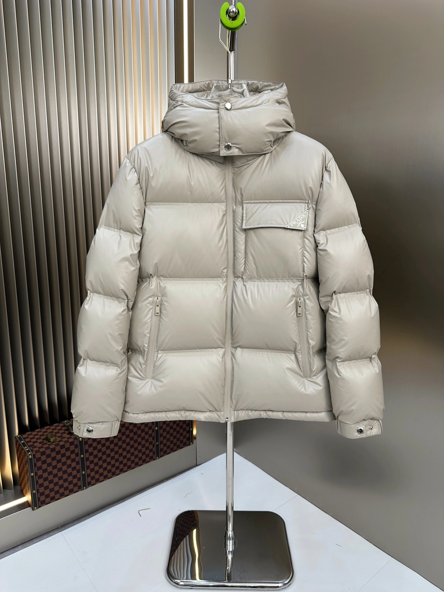 Prada Down Jackets Durable 172301
