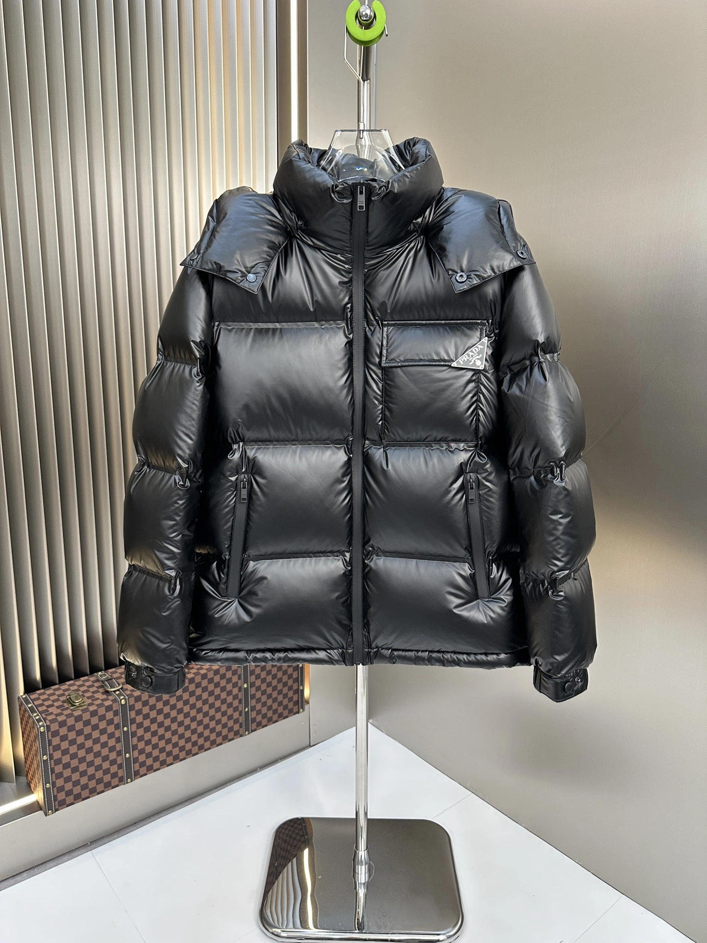Original Prada Down Jackets 172303