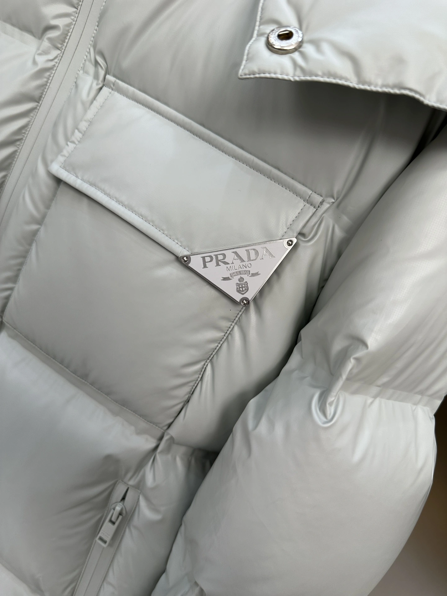 TechFriendly Prada Down Jackets 172300