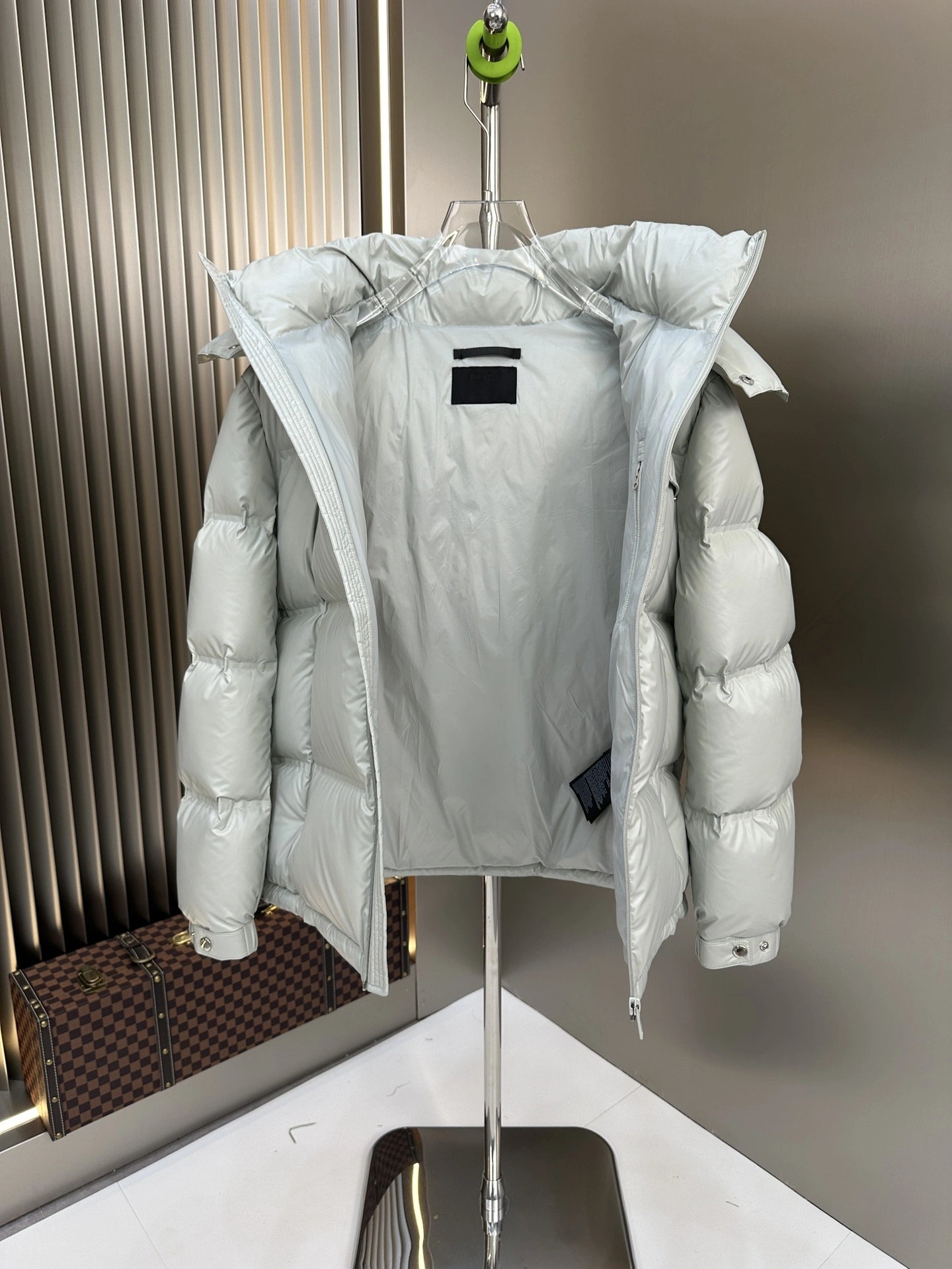 TechFriendly Prada Down Jackets 172300