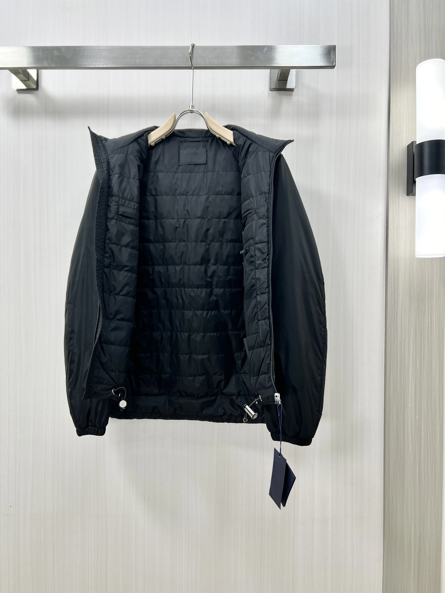 Sleek Prada Down Jackets 172299