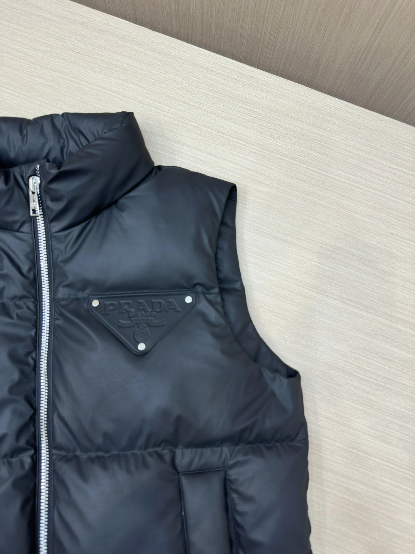 Prada Down Jackets WellDesigned 172296