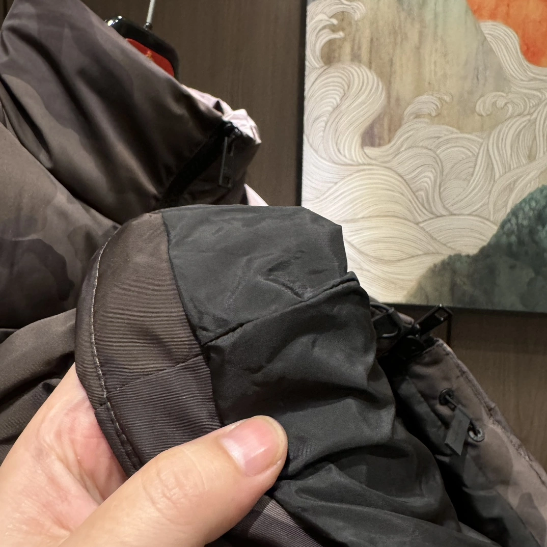 Sleek Prada Down Jackets 172294