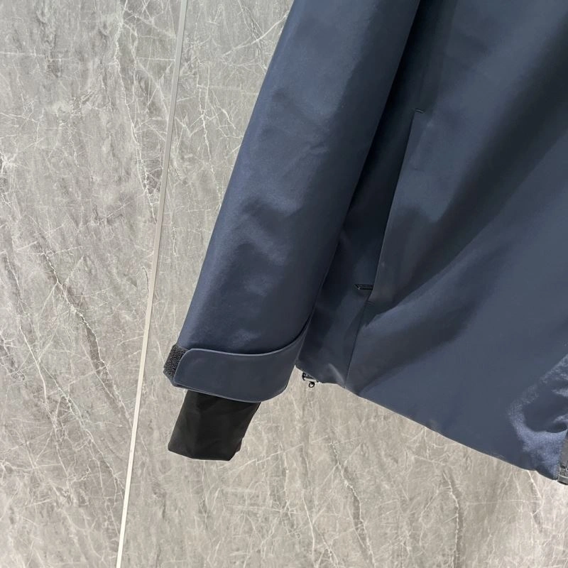 MultiPurpose Prada Down Jackets 172078