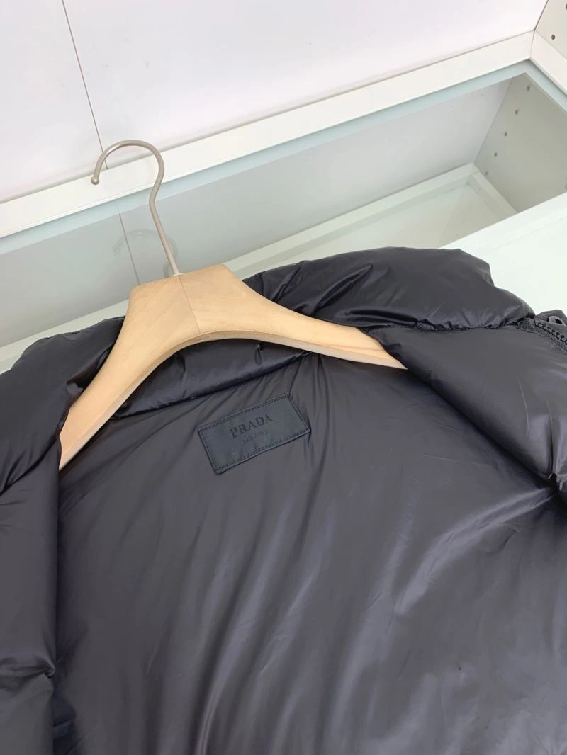 Prada Down Jackets Sleek 172116