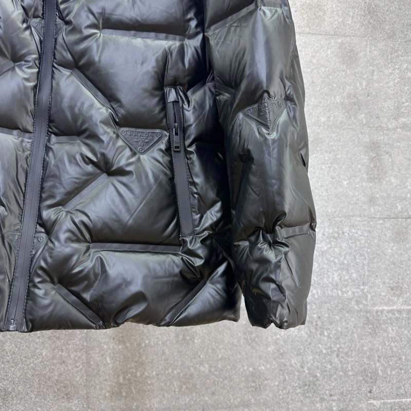 SmoothTexture Prada Down Jackets 172097