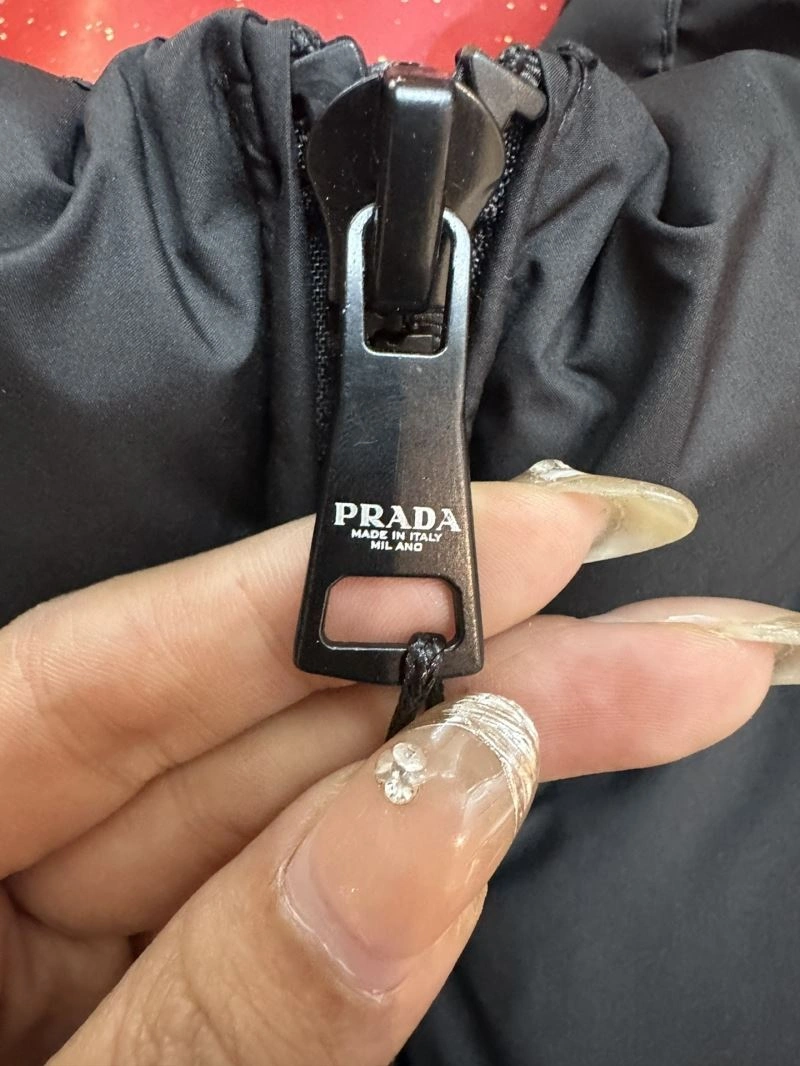 Prada Down Jackets Resilient 171924
