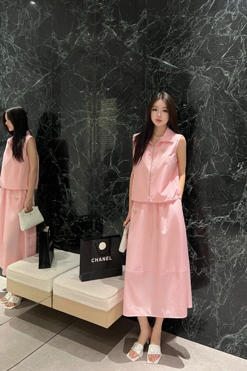 Vibrant Prada Dress Suits 166216