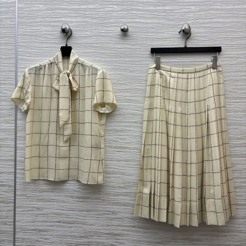 Prada Dress Suits Attractive 166553