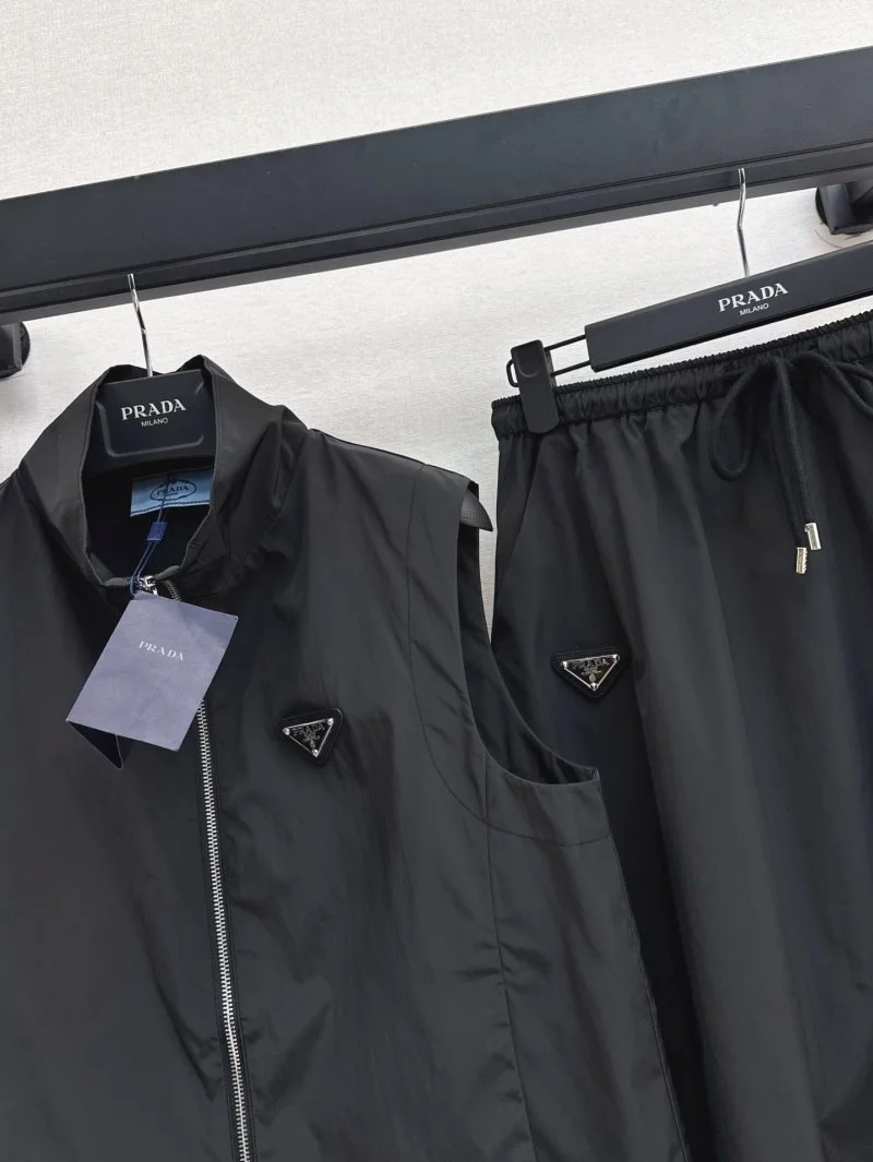 QuickDry Prada Dress Suits 165902