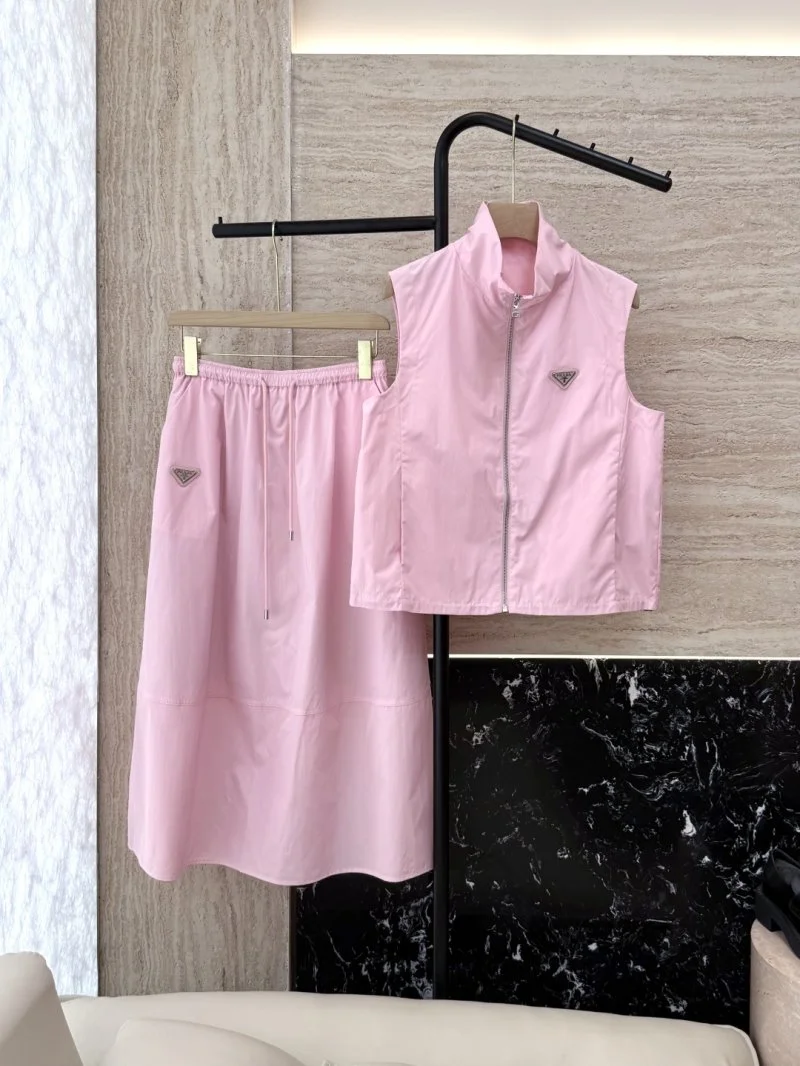 Affordable Prada Dress Suits 166365