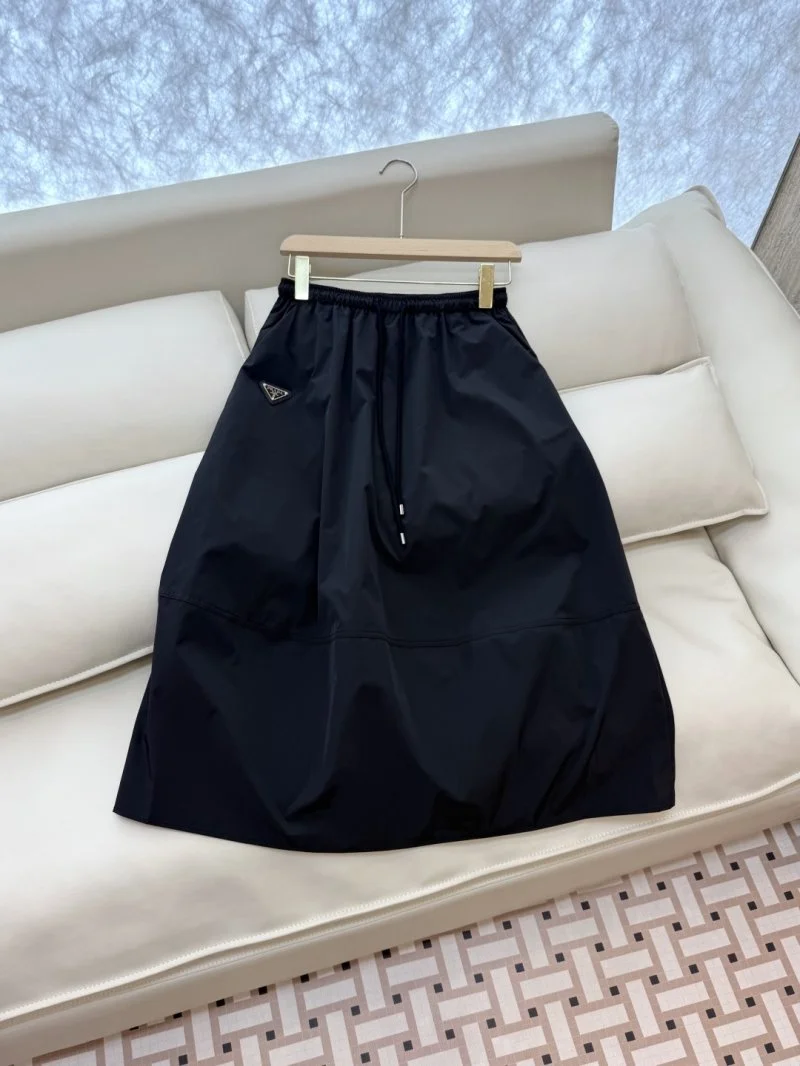 EyeCatching Prada Dress Suits 166419