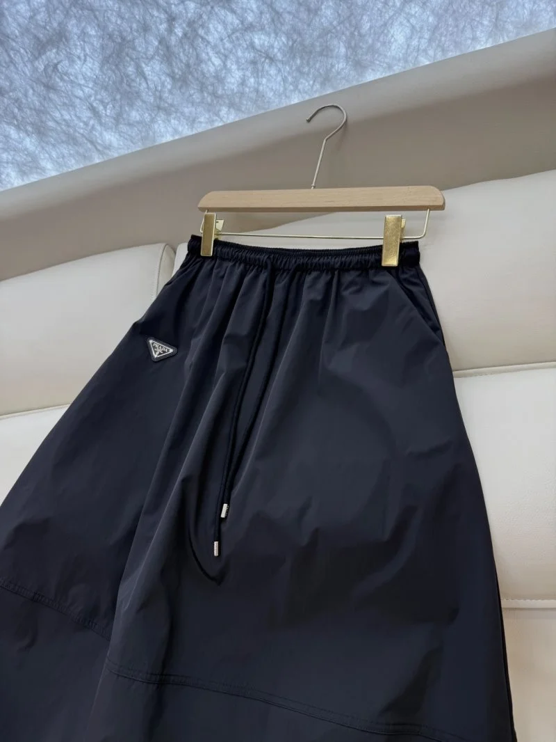 EyeCatching Prada Dress Suits 166419