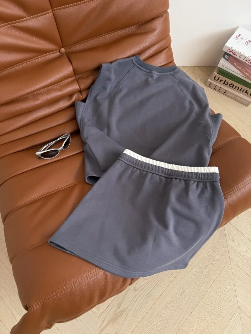 Prada Dress Suits Trendsetting 166363