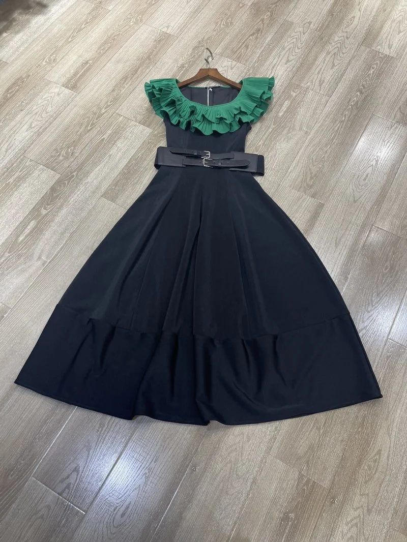 UrbanStyle Prada Dress 166587