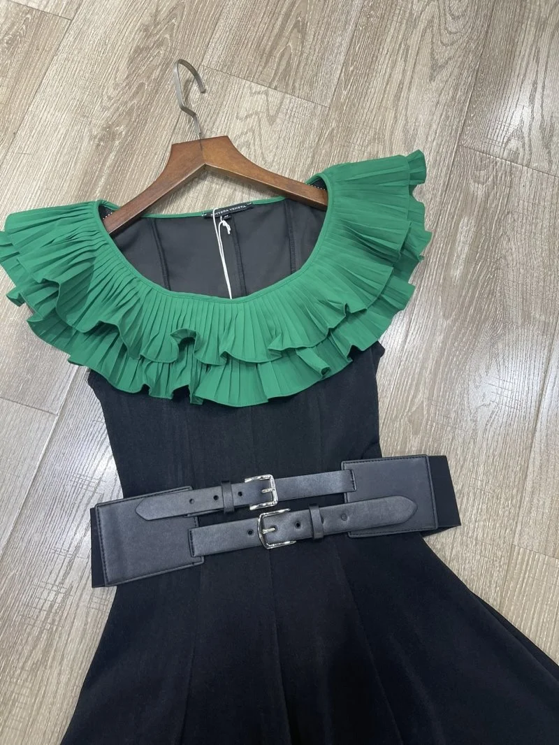 UrbanStyle Prada Dress 166587