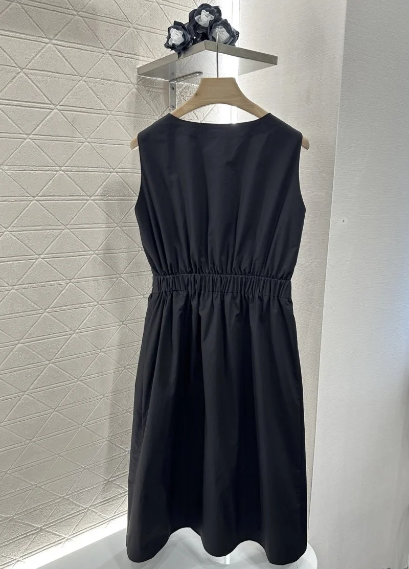 Fashionable Prada Dress 166554