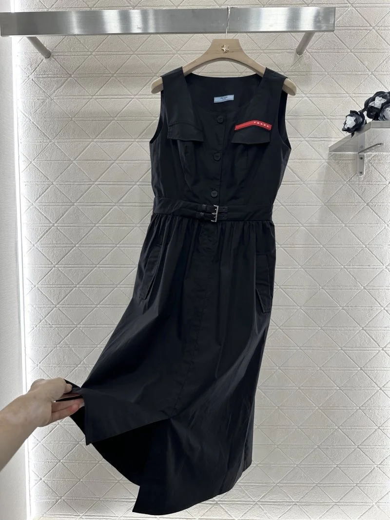 Fashionable Prada Dress 166554