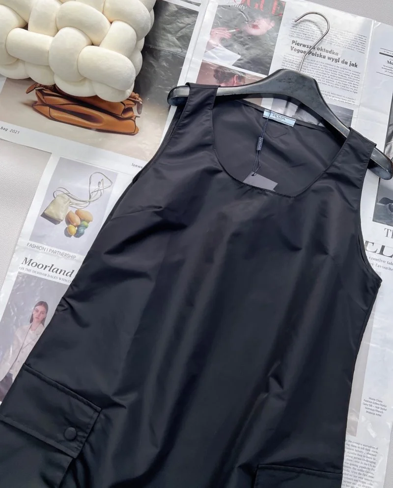 Functional Prada Dress 165944