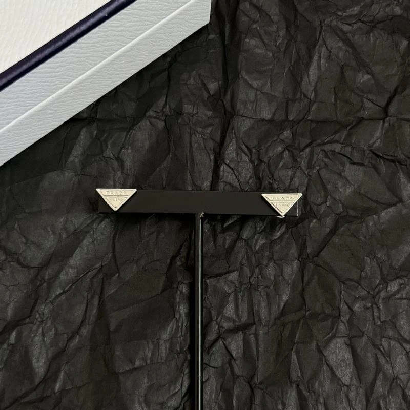 Prada Earrings Breathable 211755