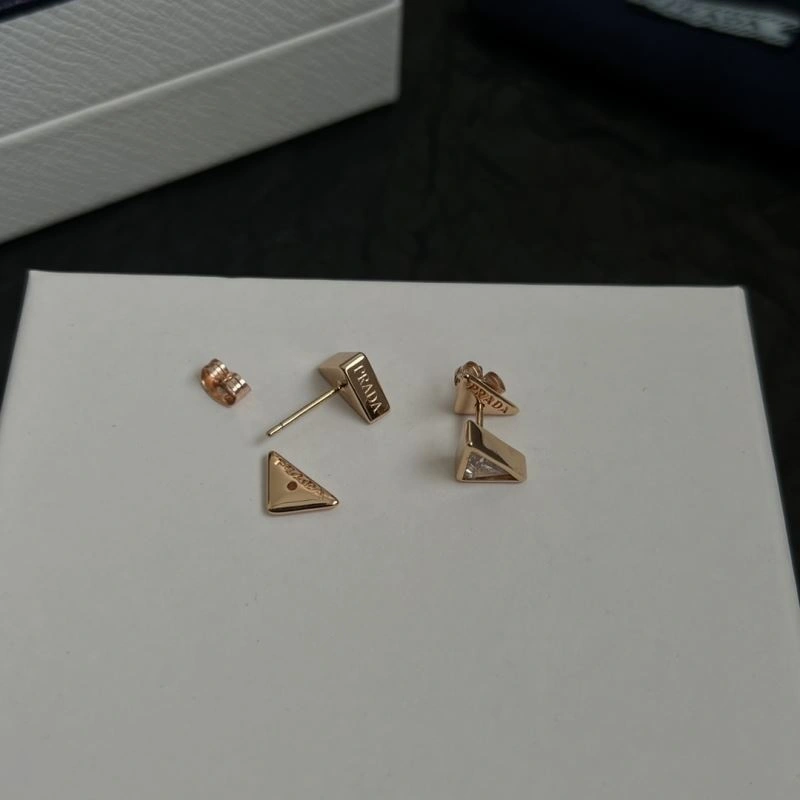WellDesigned Prada Earrings 211747