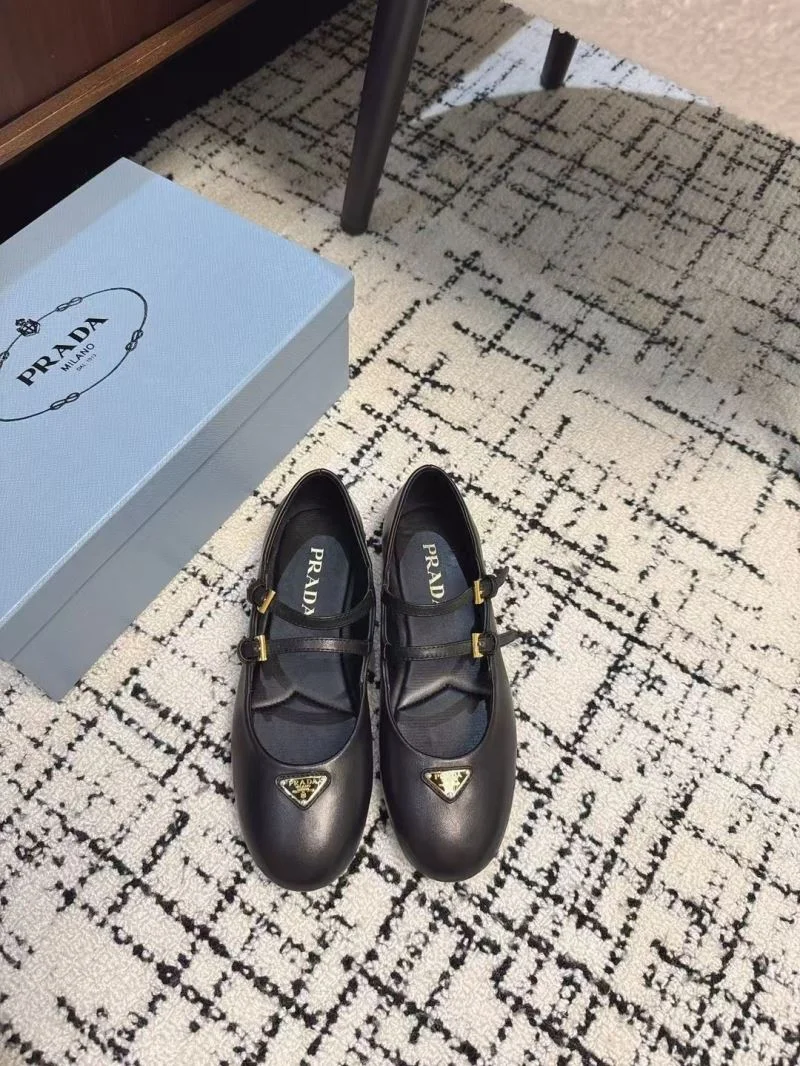 Prada Flat Shoes Practical 34440