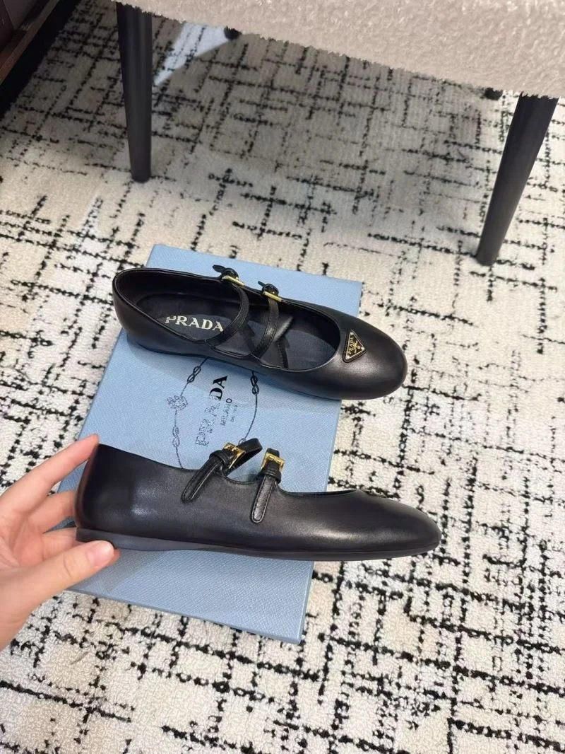 Prada Flat Shoes Practical 34440
