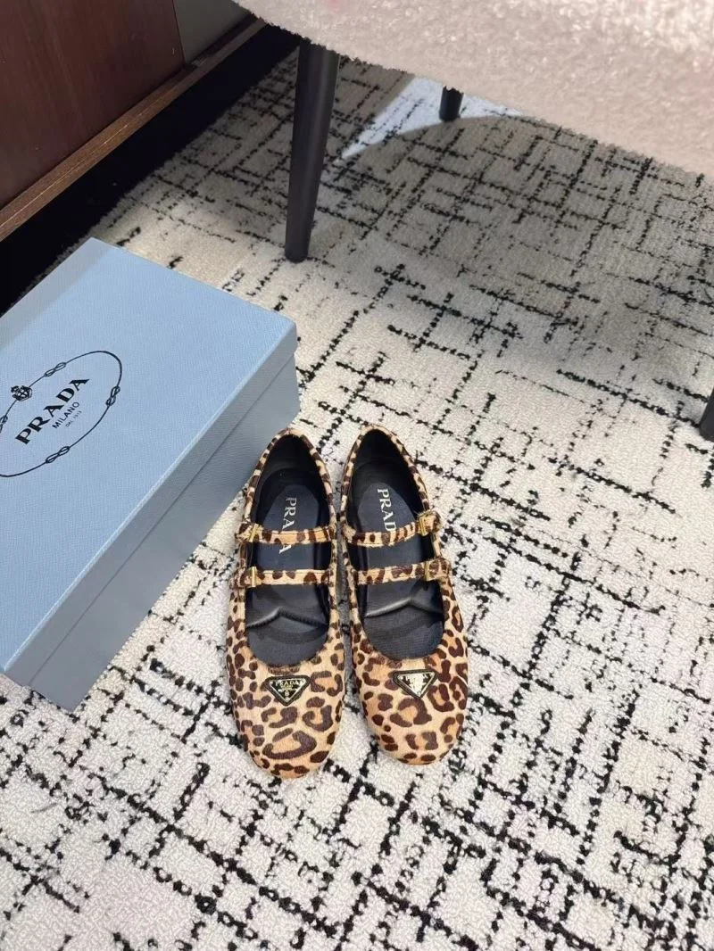 Prada Flat Shoes SportInspired 34439