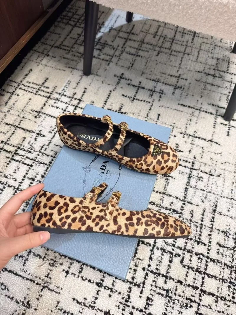 Prada Flat Shoes SportInspired 34439