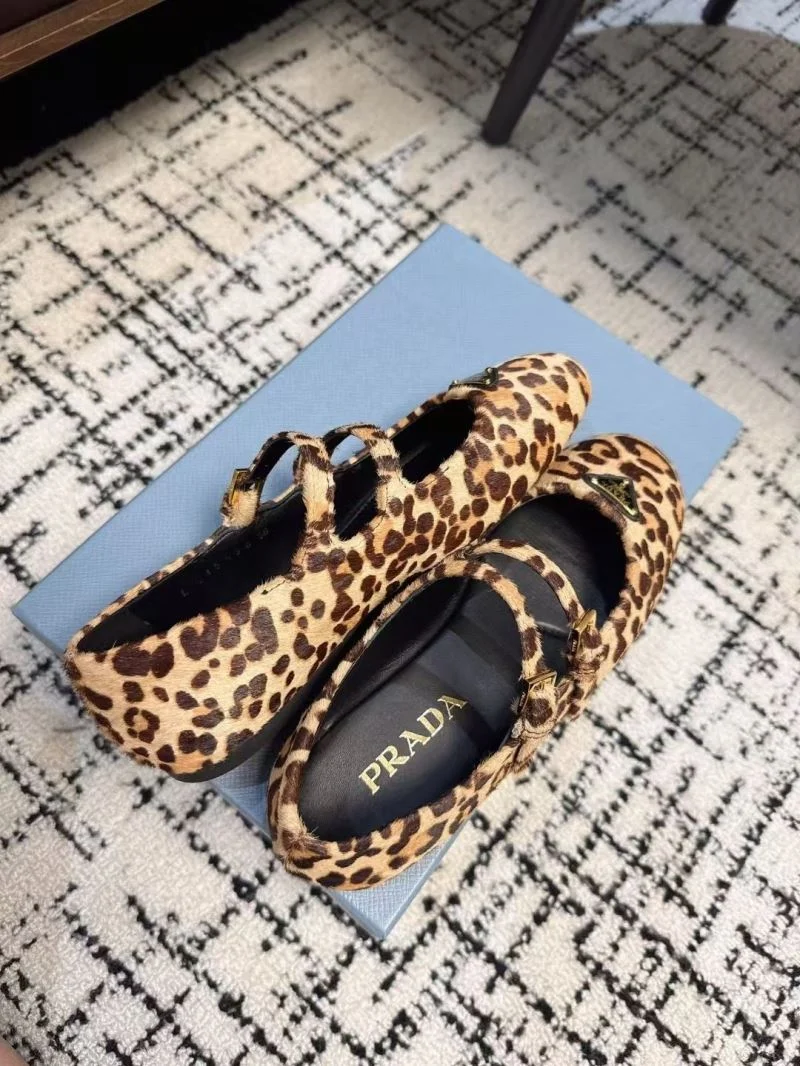 Prada Flat Shoes SportInspired 34439