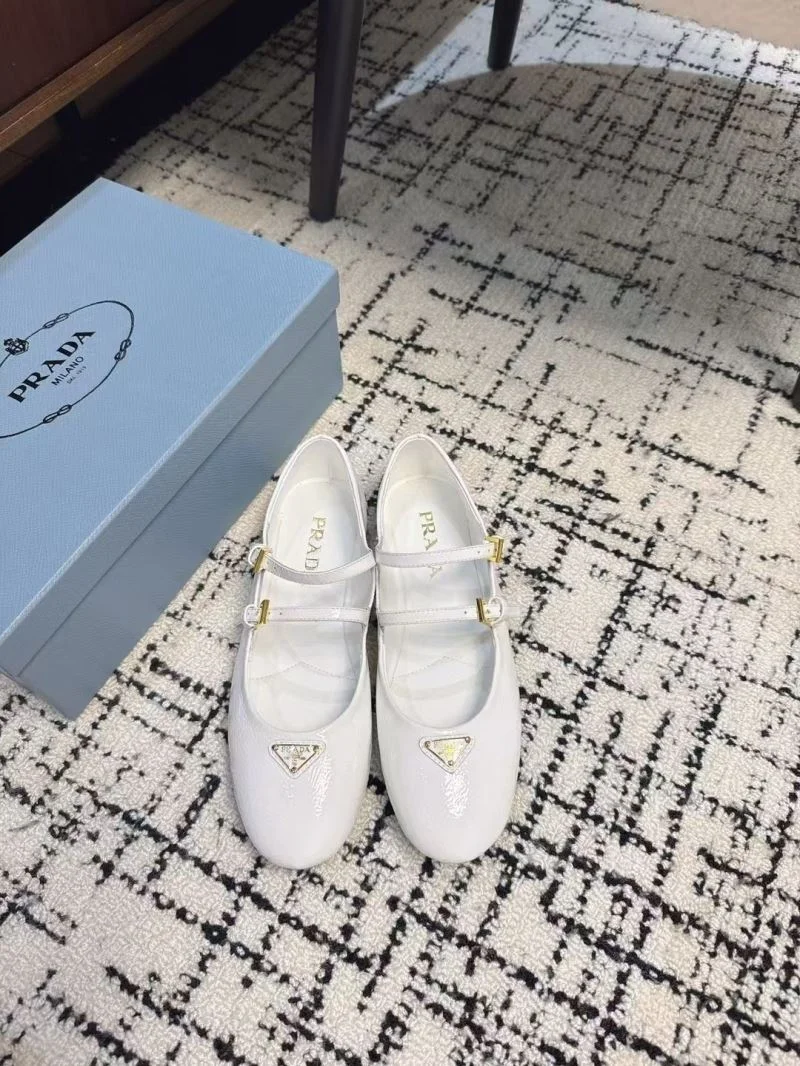 Prada Flat Shoes Seasonal 34438