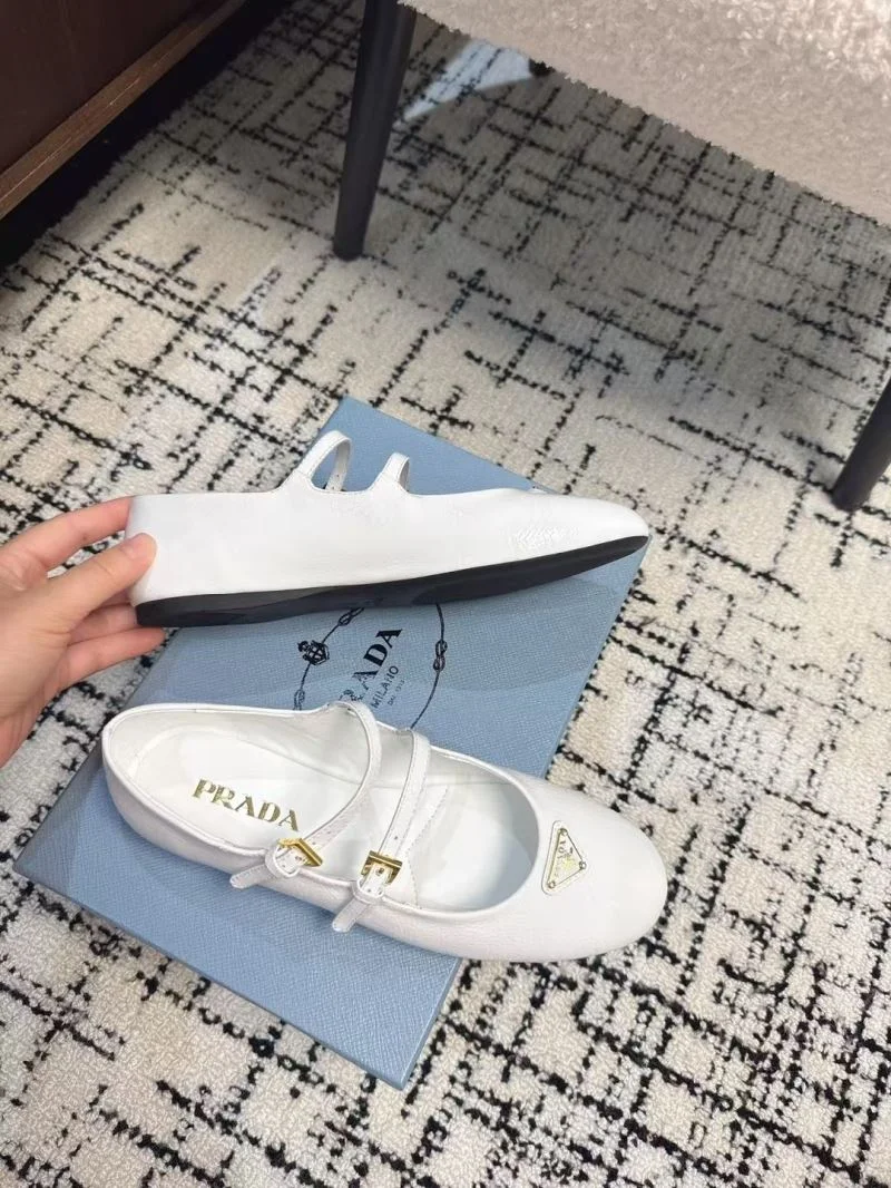 Prada Flat Shoes Seasonal 34438