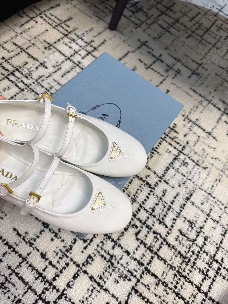 Prada Flat Shoes Seasonal 34438