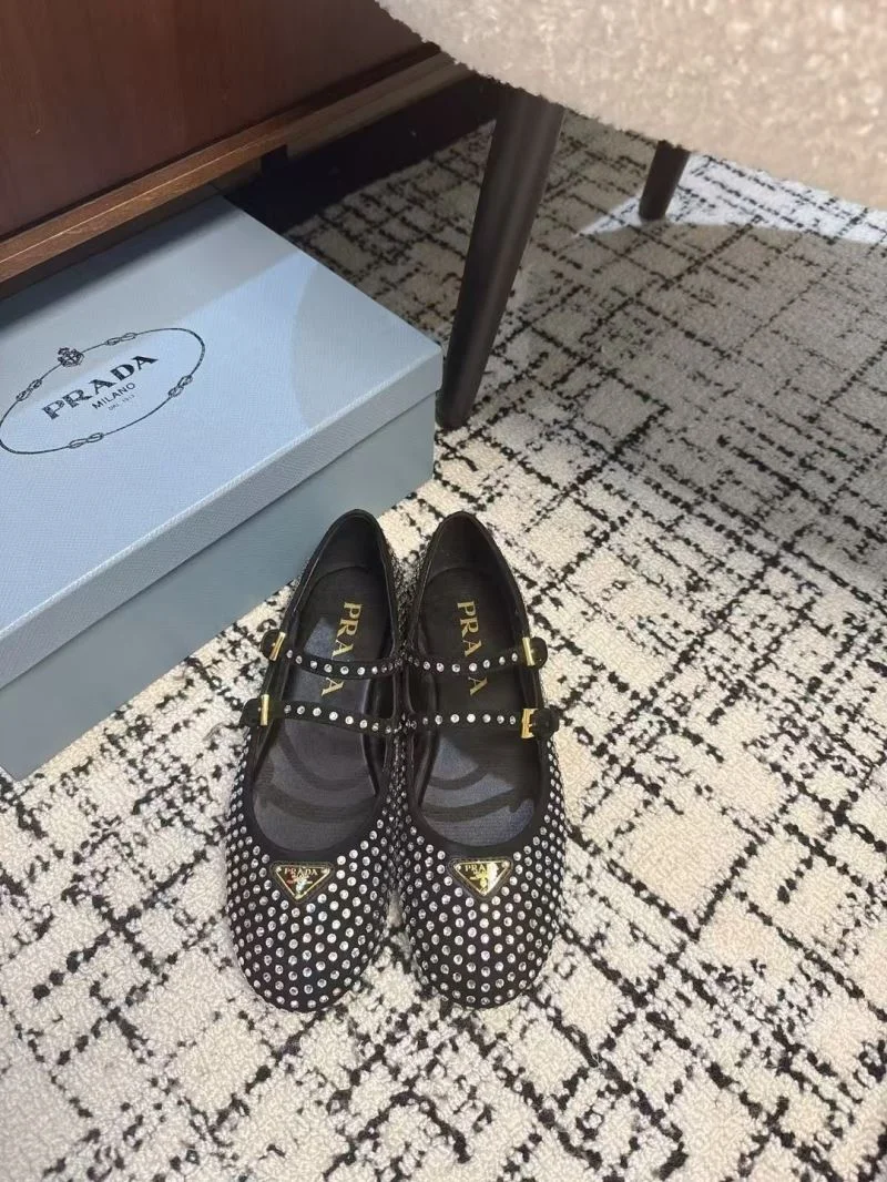 FreshLook Prada Flat Shoes 34435