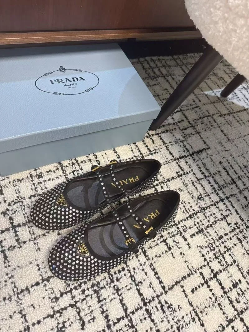 FreshLook Prada Flat Shoes 34435