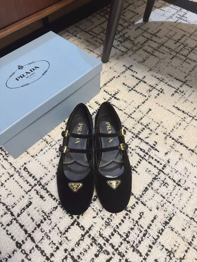 Bold Prada Flat Shoes 34434