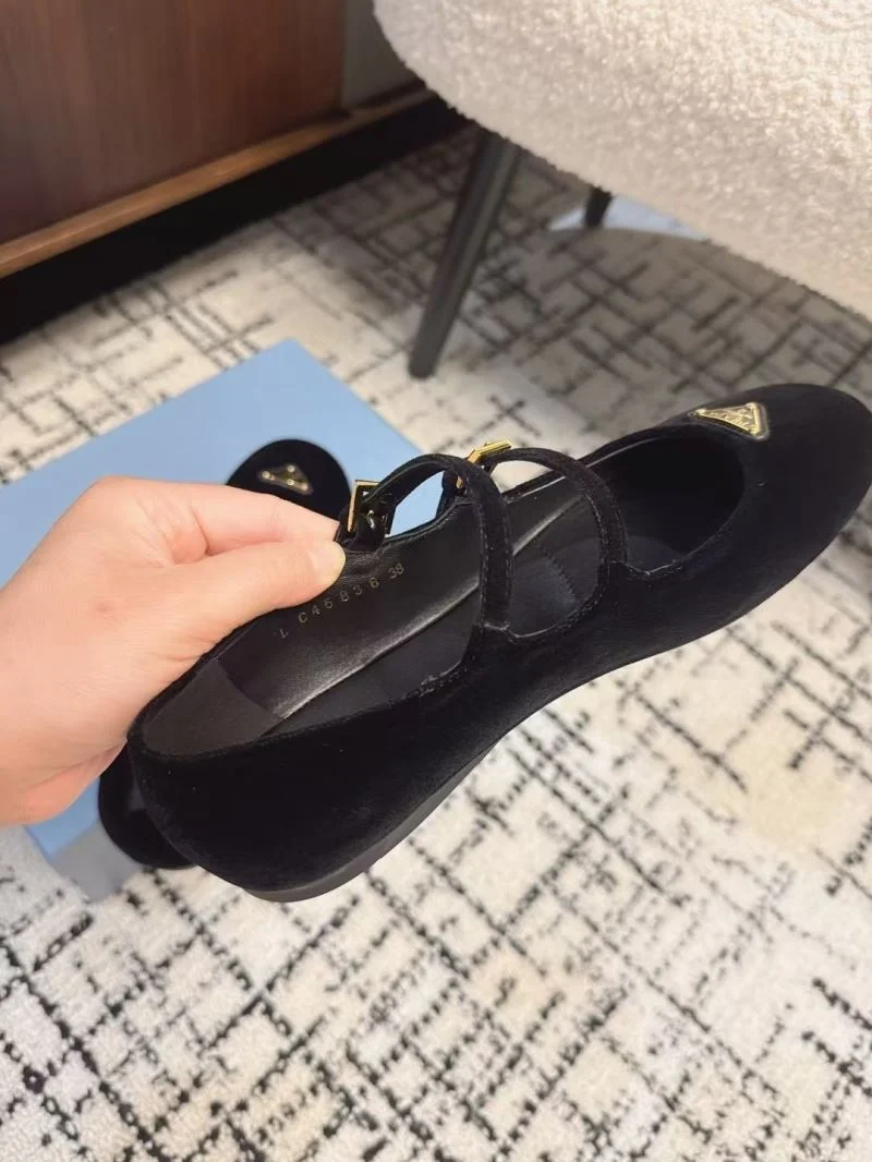Bold Prada Flat Shoes 34434