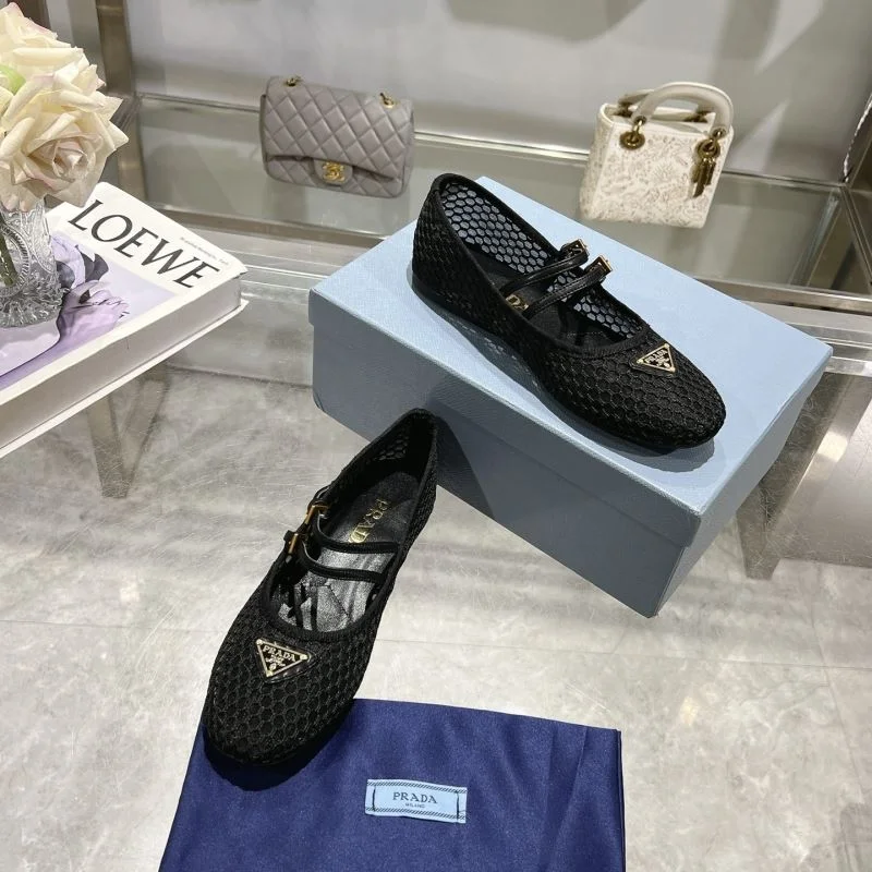 Prada Flat Shoes Efficient 35183