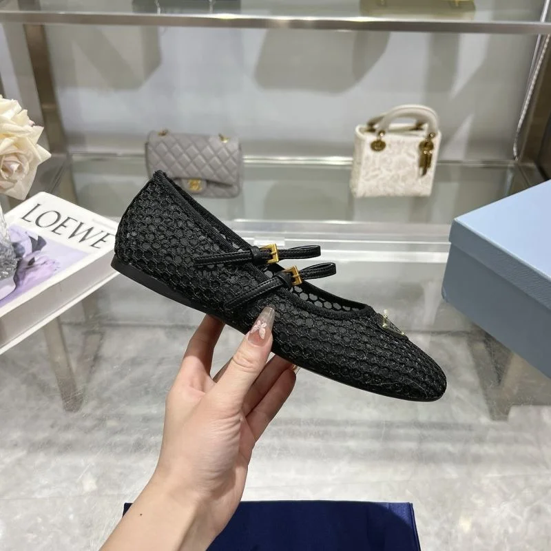 Prada Flat Shoes Efficient 35183