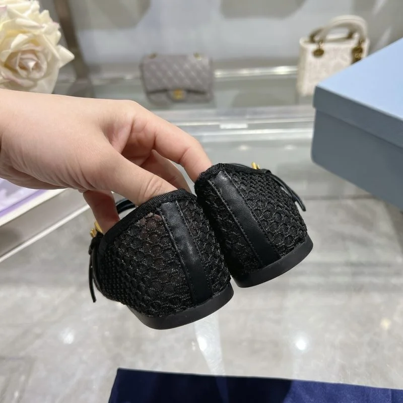 Prada Flat Shoes Efficient 35183