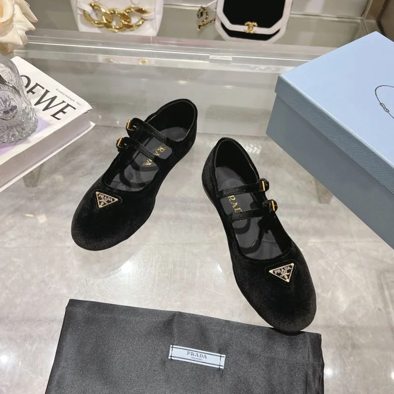 Prada Flat Shoes ZeroBulk 35184