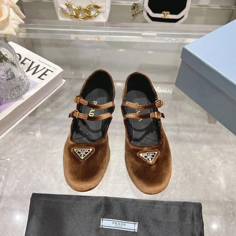 Prada Flat Shoes ComfortFit 35182