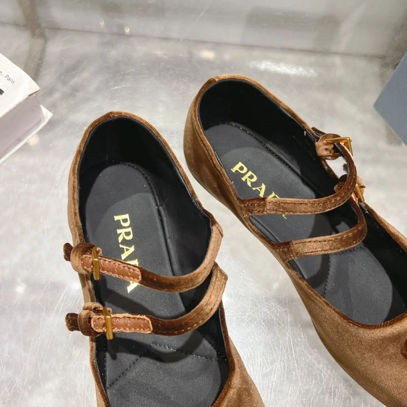 Prada Flat Shoes ComfortFit 35182