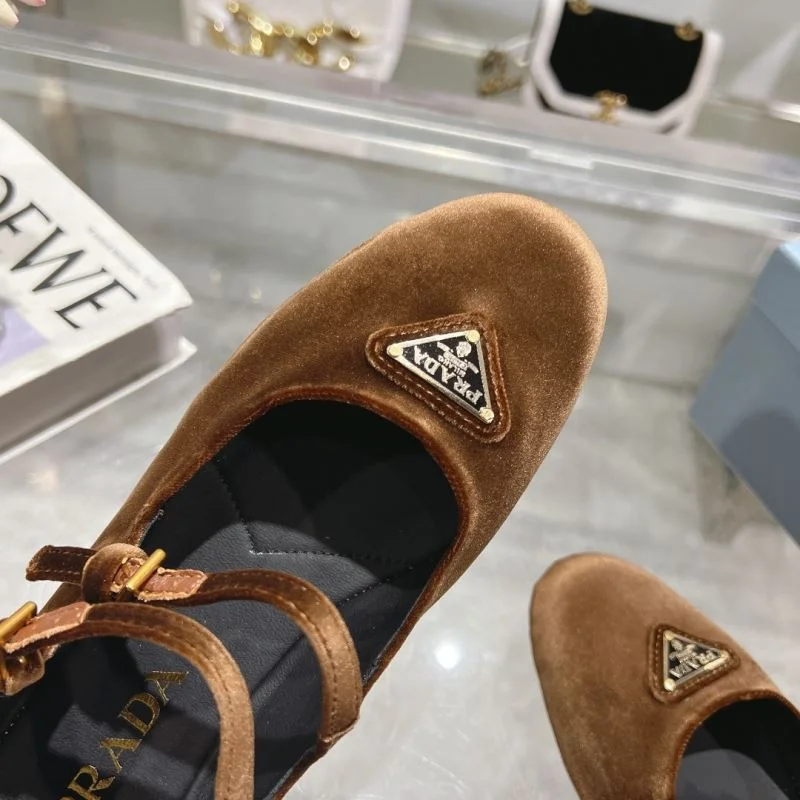 Prada Flat Shoes ComfortFit 35182