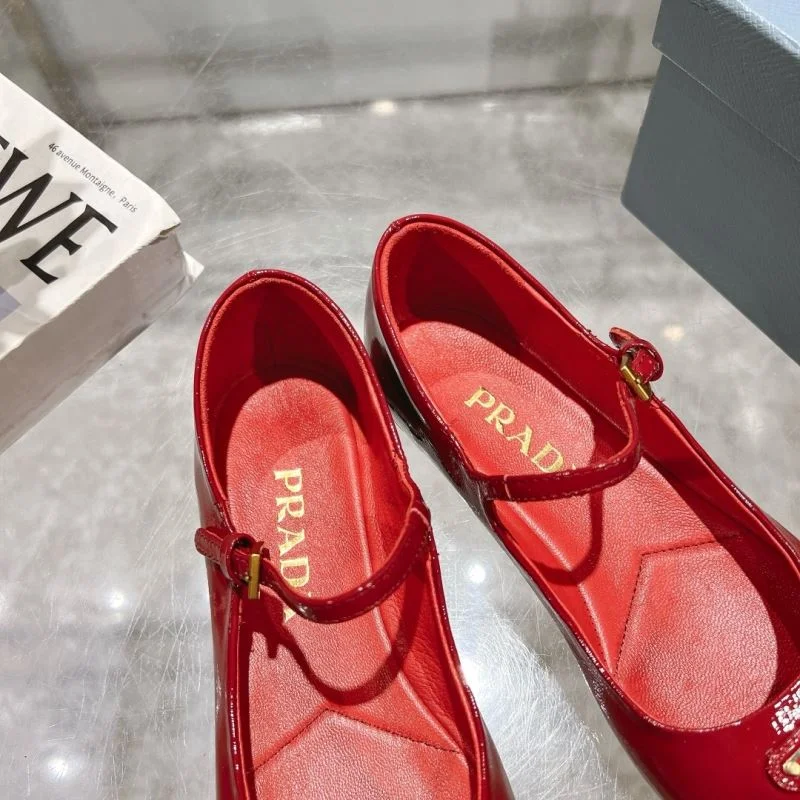 Prada Flat Shoes MultiPurpose 35191