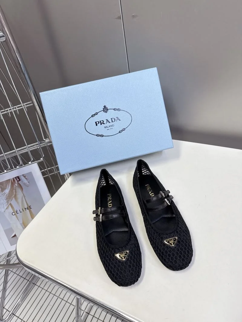 Effortless Prada Flat Shoes 34869