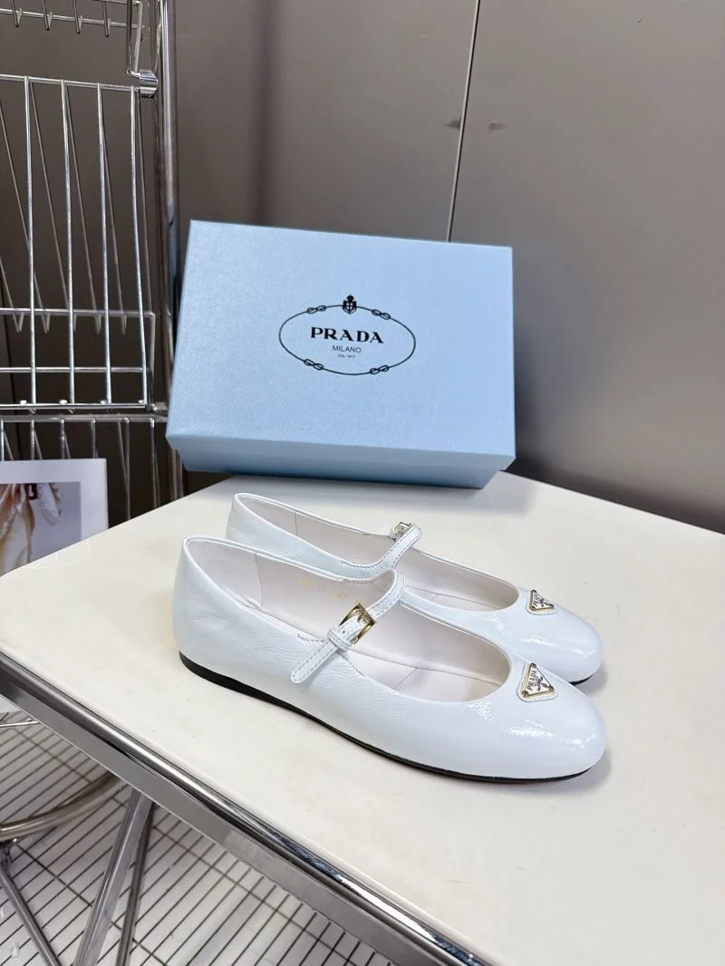 Prada Flat Shoes Compact 34881