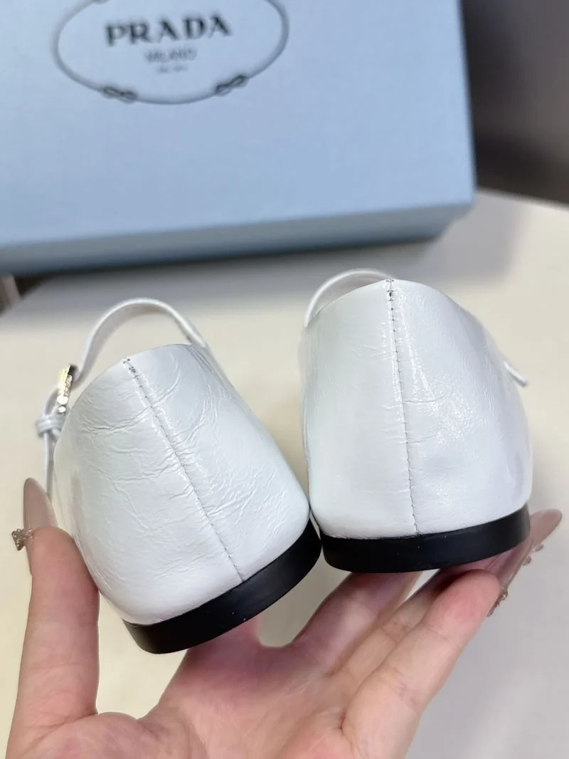 Prada Flat Shoes Compact 34881